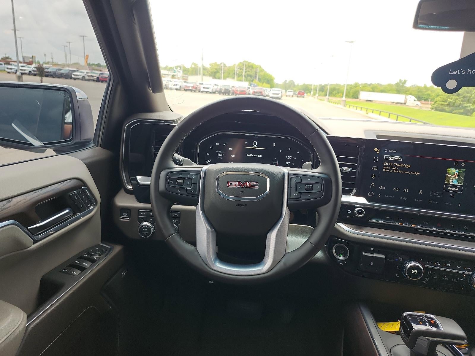 2023 GMC Sierra 1500 SLT
