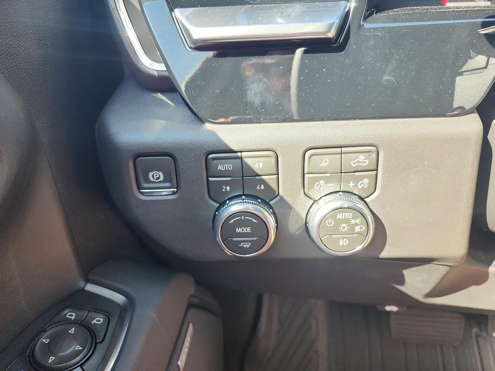 2026 GMC Sierra 1500 Crew Cab Short Box 4-Wheel Drive SLT