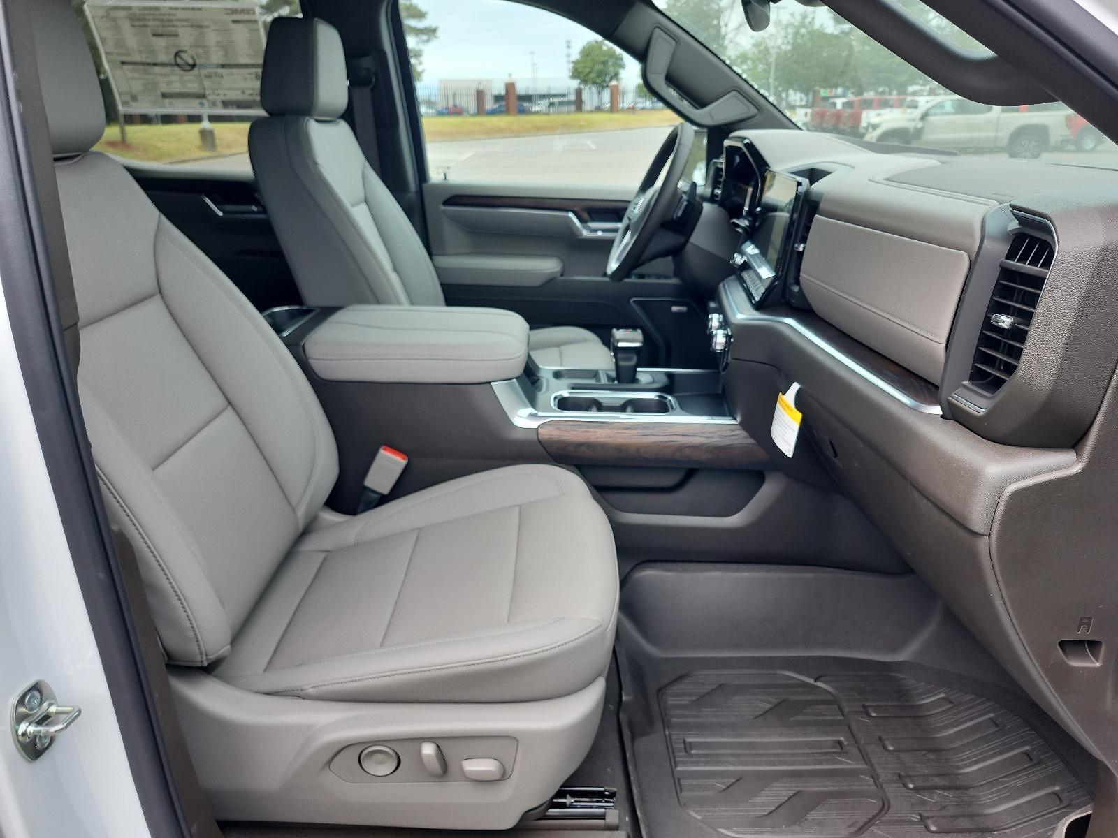 2026 GMC Sierra 1500 Crew Cab Short Box 4-Wheel Drive SLT