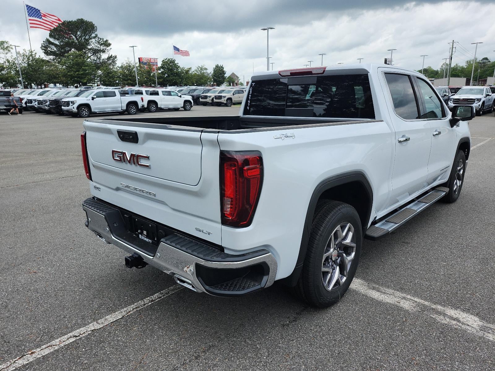 2026 GMC Sierra 1500 Crew Cab Short Box 4-Wheel Drive SLT