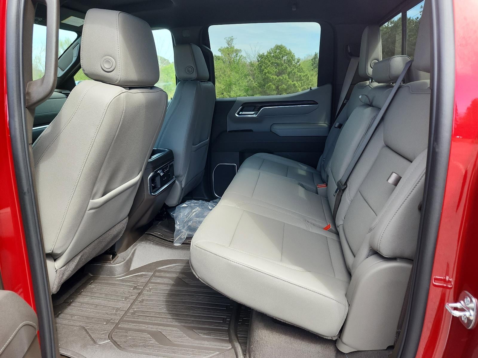 2026 GMC Sierra 1500 Crew Cab Short Box 4-Wheel Drive SLT