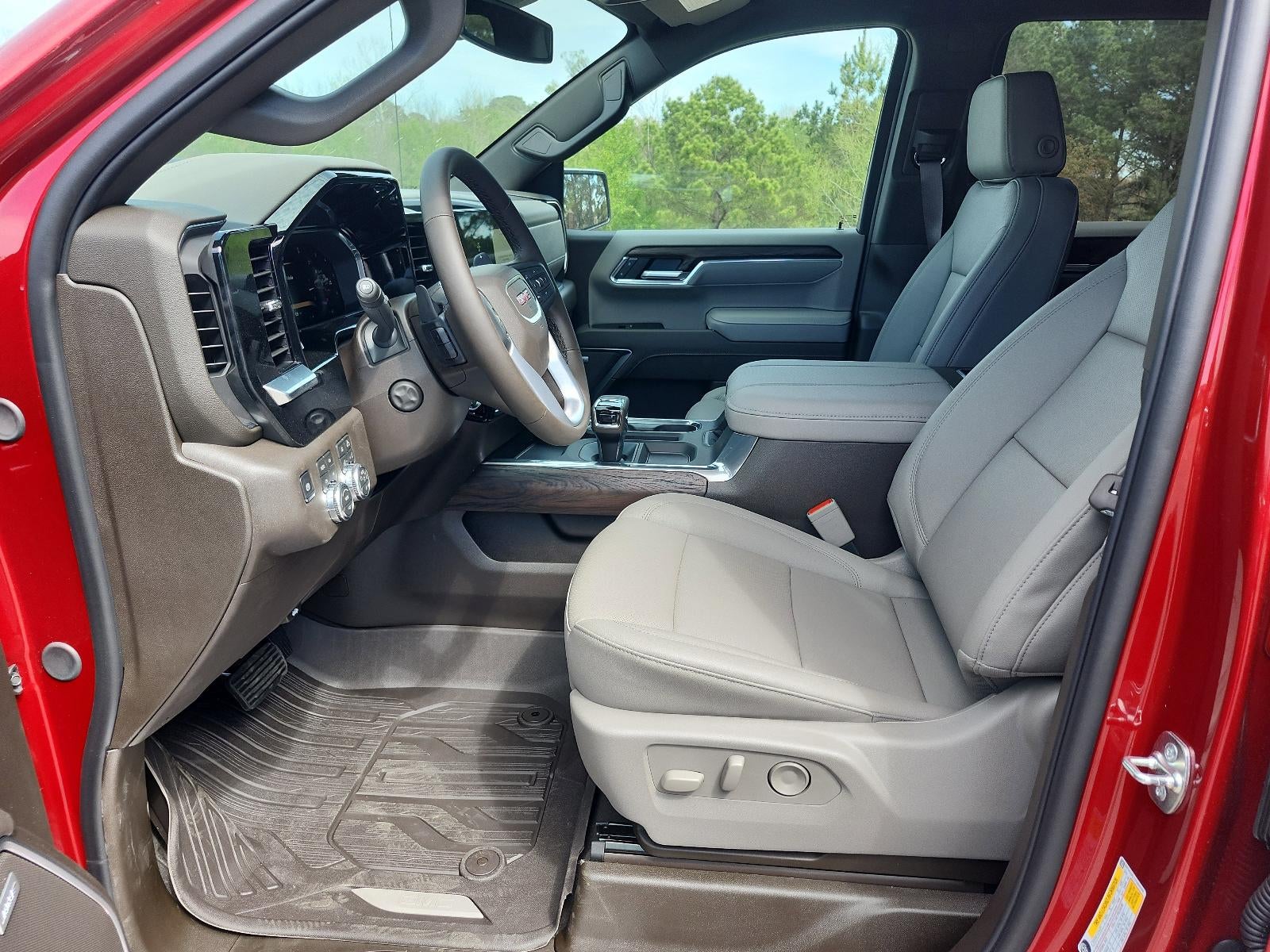 2026 GMC Sierra 1500 Crew Cab Short Box 4-Wheel Drive SLT