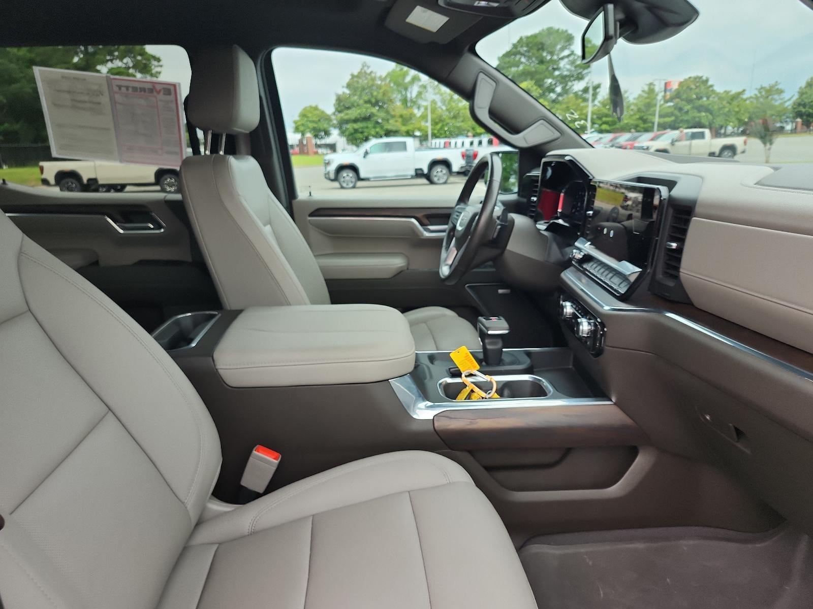 2023 GMC Sierra 1500 SLT