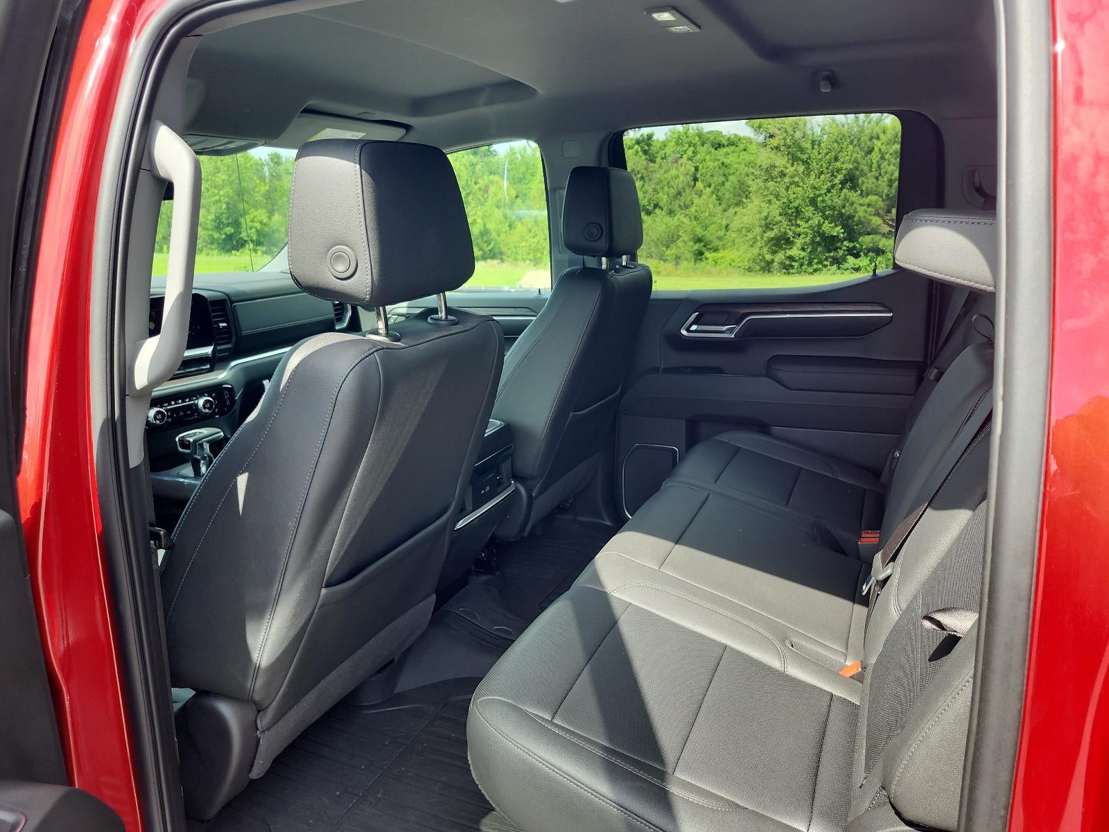 2023 GMC Sierra 1500 SLT - Photo 13