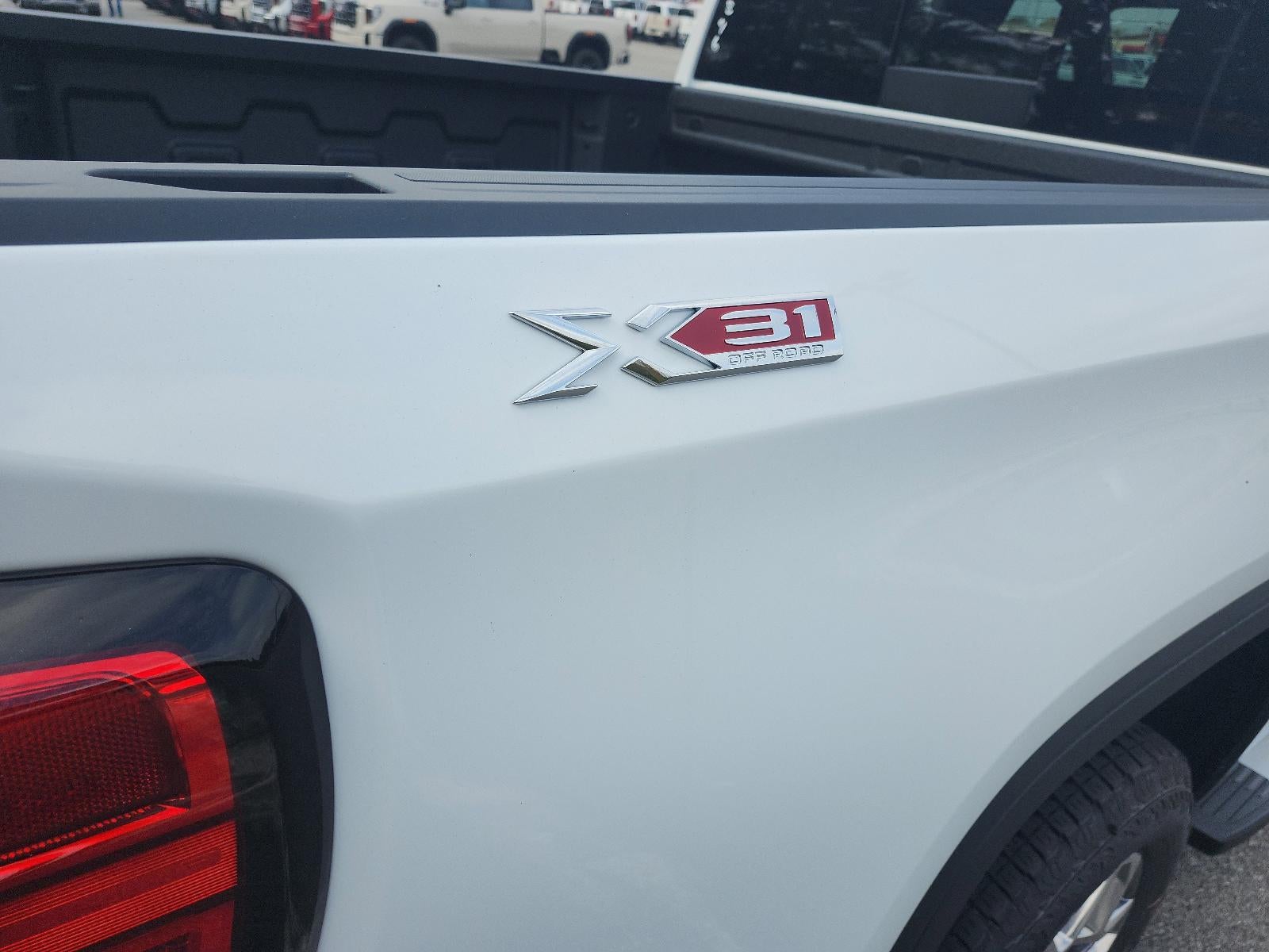 2026 GMC Sierra 1500 Crew Cab Short Box 4-Wheel Drive SLT