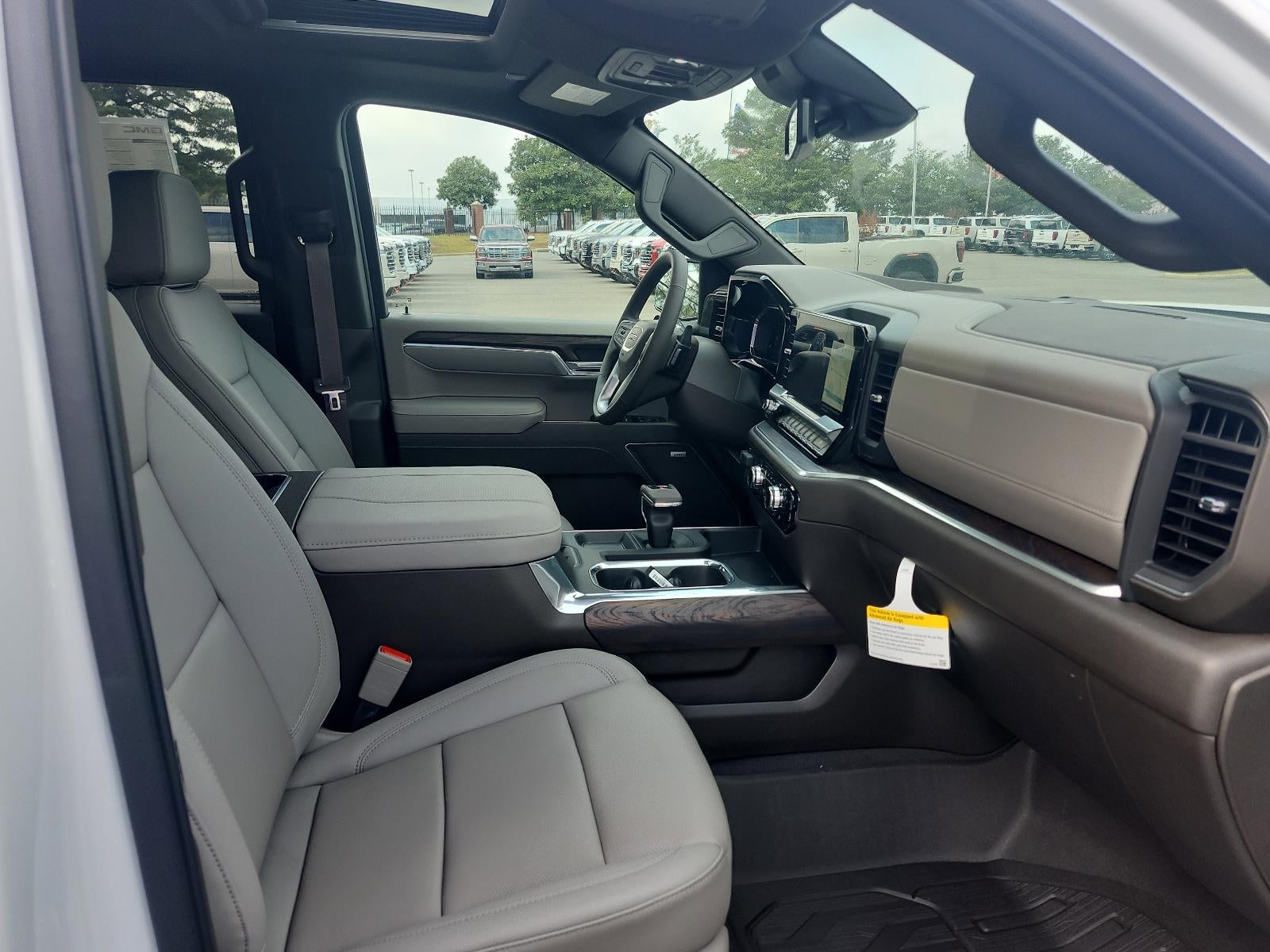 2026 GMC Sierra 1500 Crew Cab Short Box 4-Wheel Drive SLT