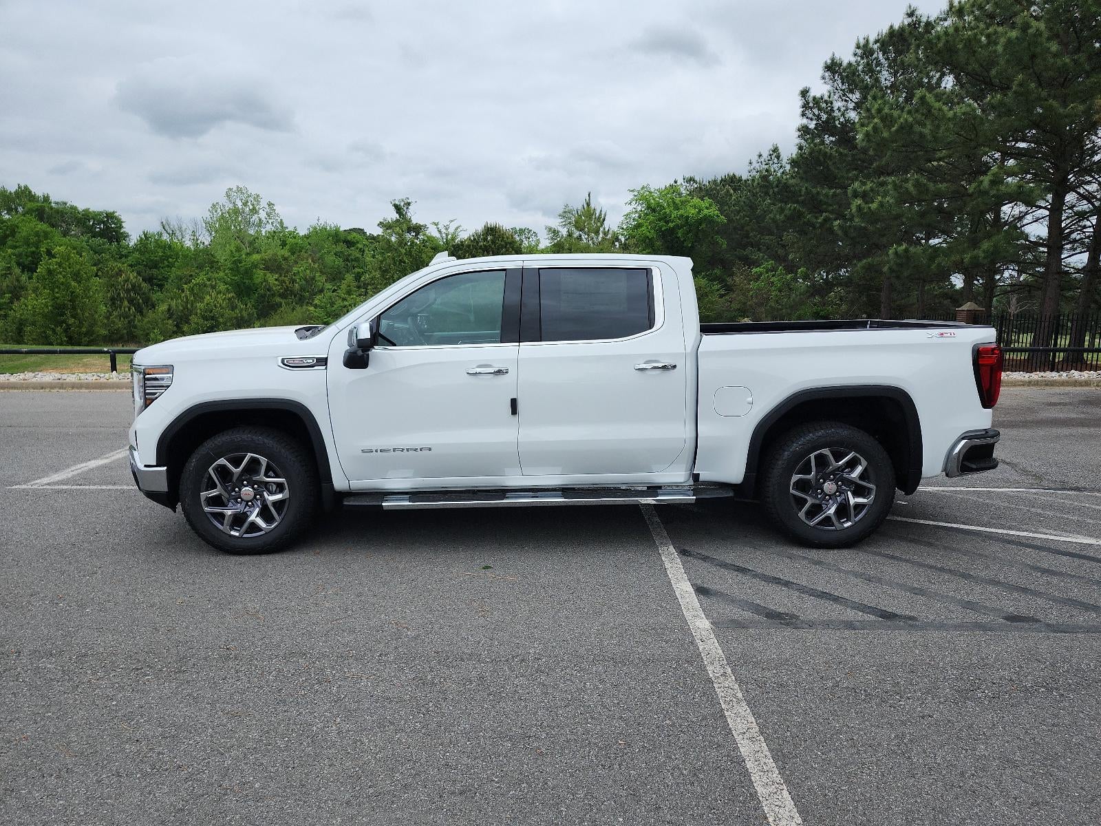 2026 GMC Sierra 1500 Crew Cab Short Box 4-Wheel Drive SLT