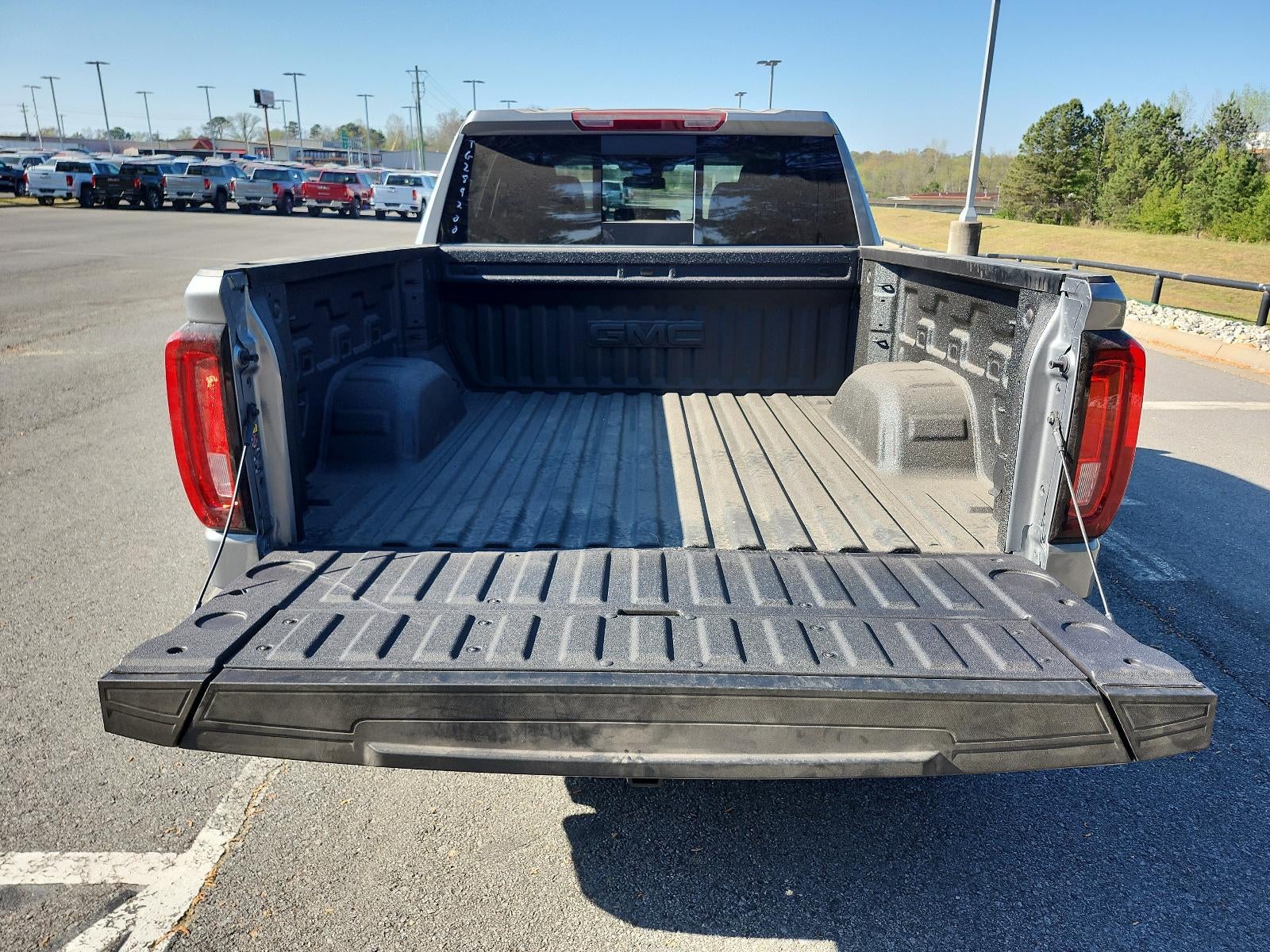2026 GMC Sierra 1500 Crew Cab Short Box 4-Wheel Drive SLT
