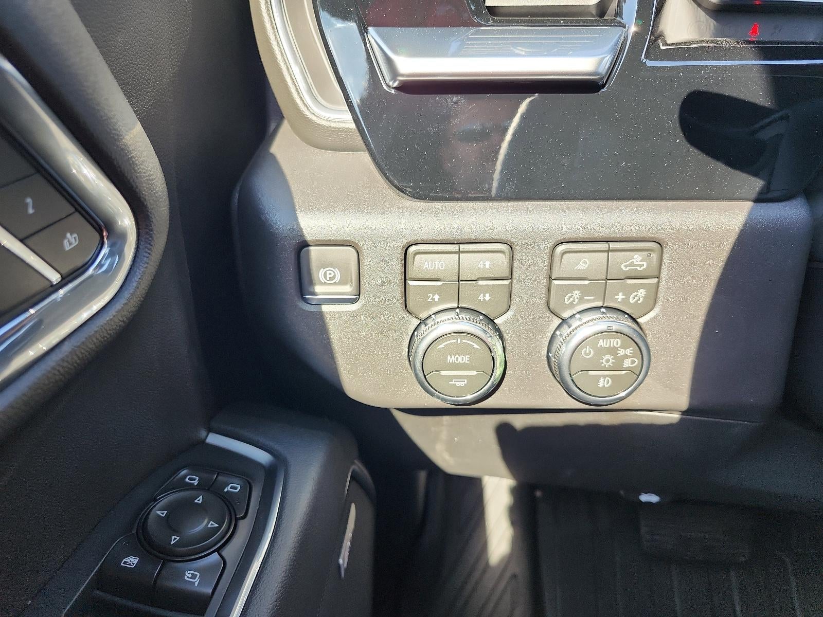 2026 GMC Sierra 1500 Crew Cab Short Box 4-Wheel Drive SLT