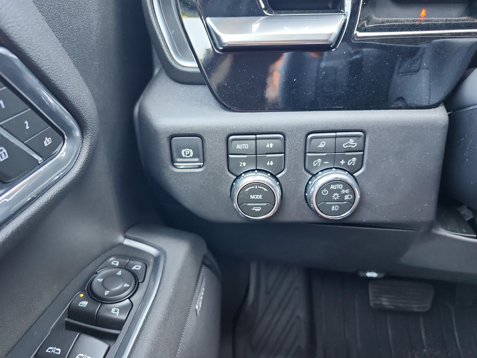 2026 GMC Sierra 1500 Crew Cab Short Box 4-Wheel Drive SLT