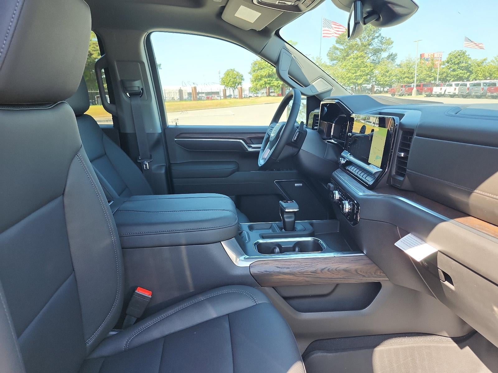 2026 GMC Sierra 1500 Crew Cab Short Box 4-Wheel Drive SLT