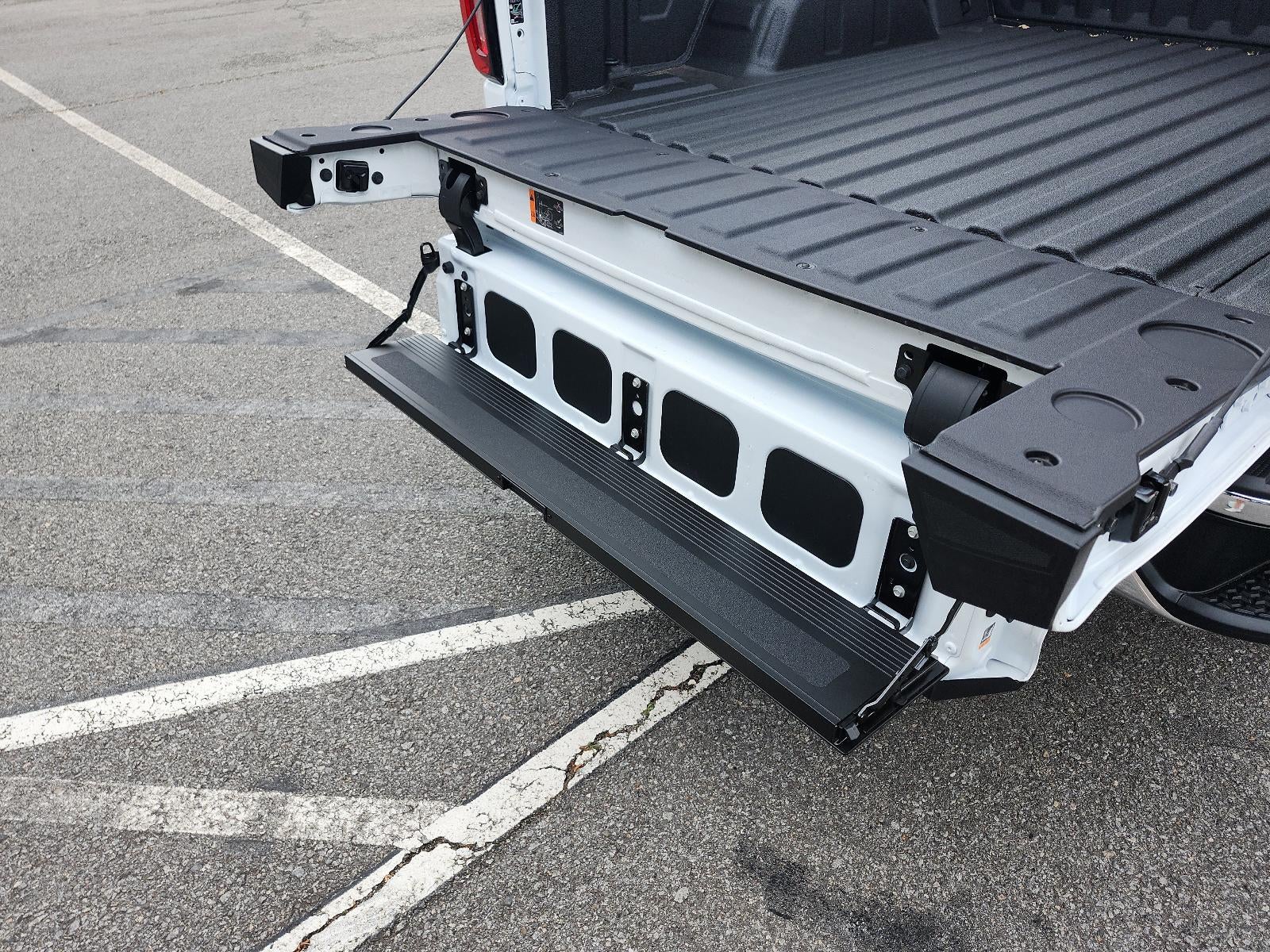 2026 GMC Sierra 1500 Crew Cab Short Box 4-Wheel Drive SLT