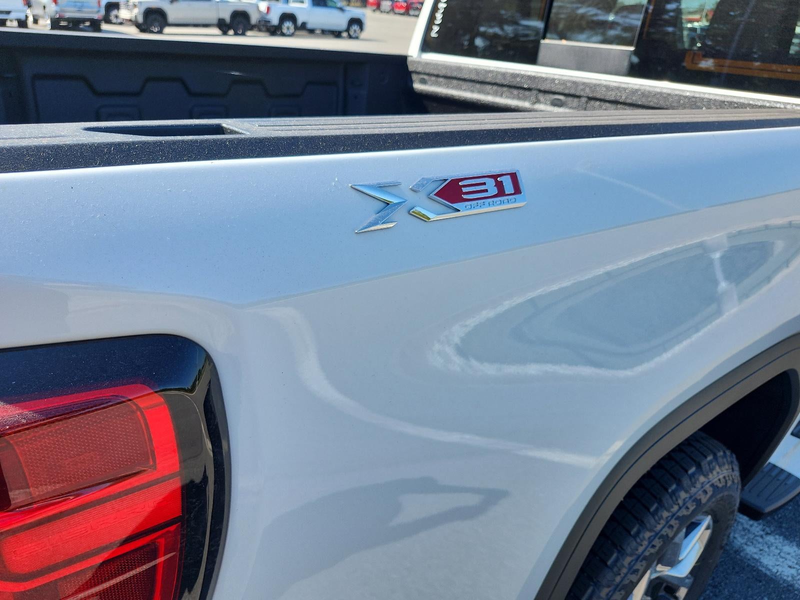 2026 GMC Sierra 1500 Crew Cab Short Box 4-Wheel Drive SLT