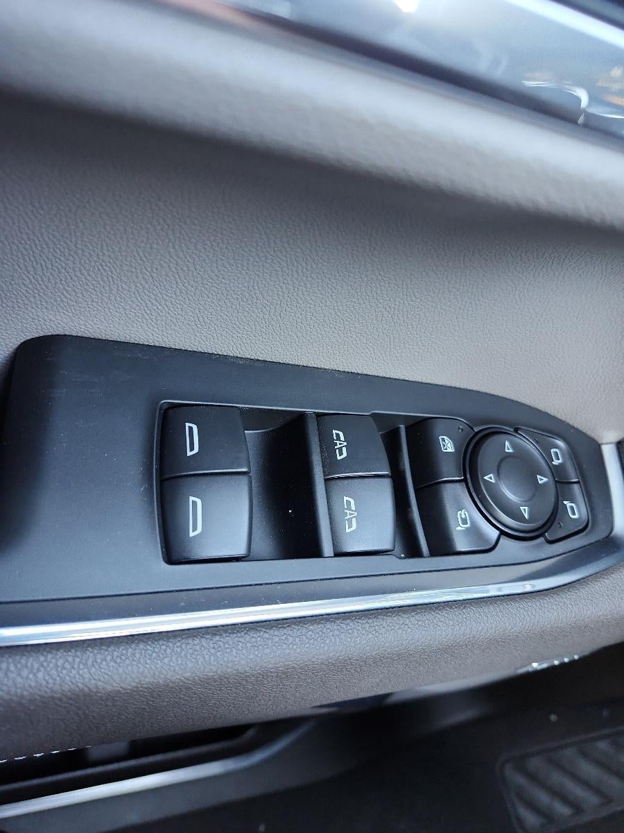 2026 GMC Sierra 1500 Crew Cab Short Box 4-Wheel Drive SLT