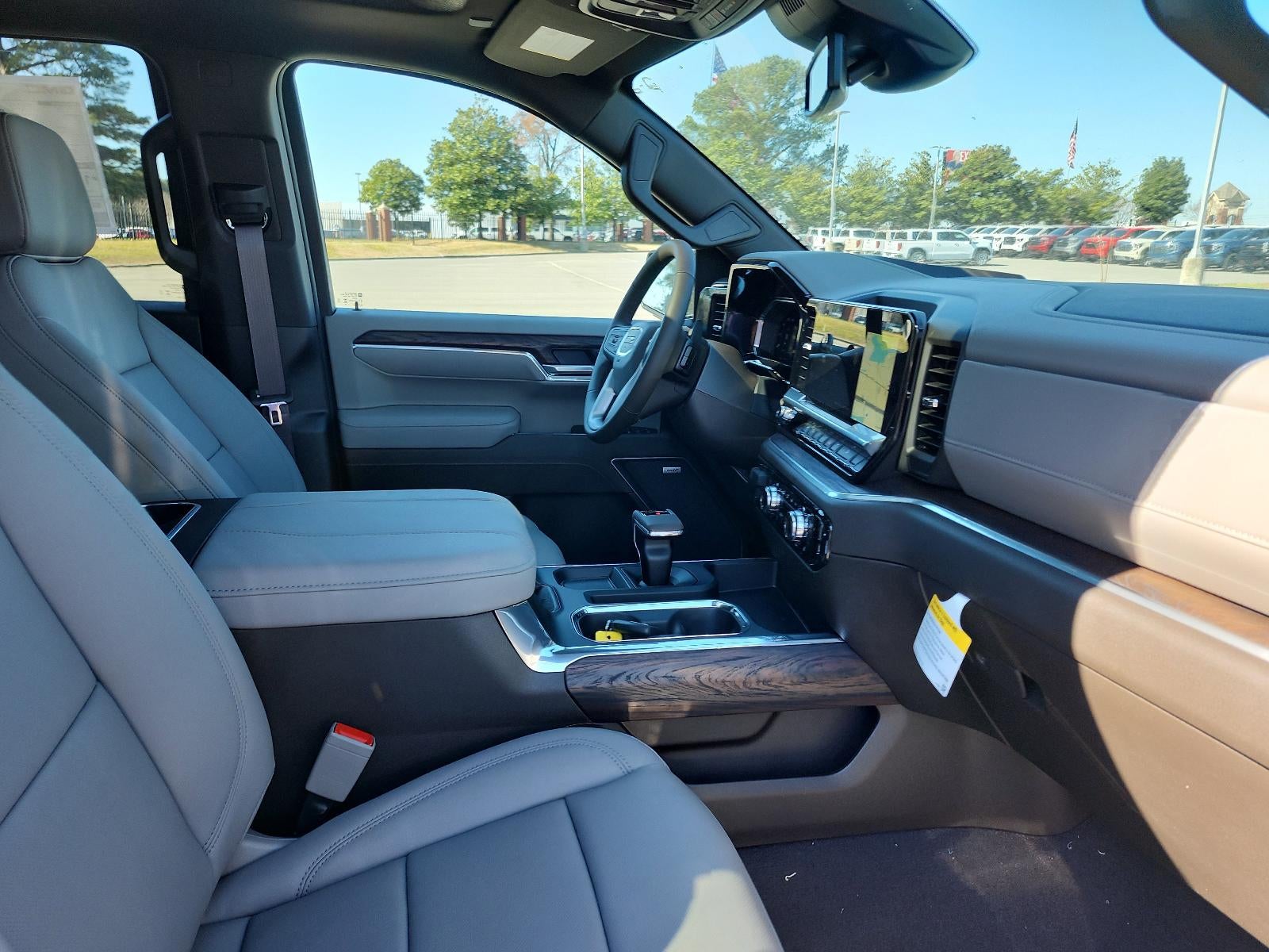 2026 GMC Sierra 1500 Crew Cab Short Box 4-Wheel Drive SLT