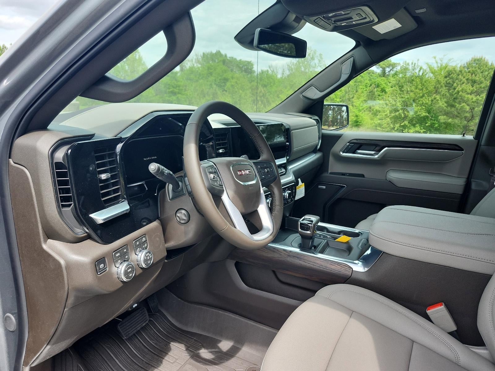 2026 GMC Sierra 1500 Crew Cab Short Box 4-Wheel Drive SLT
