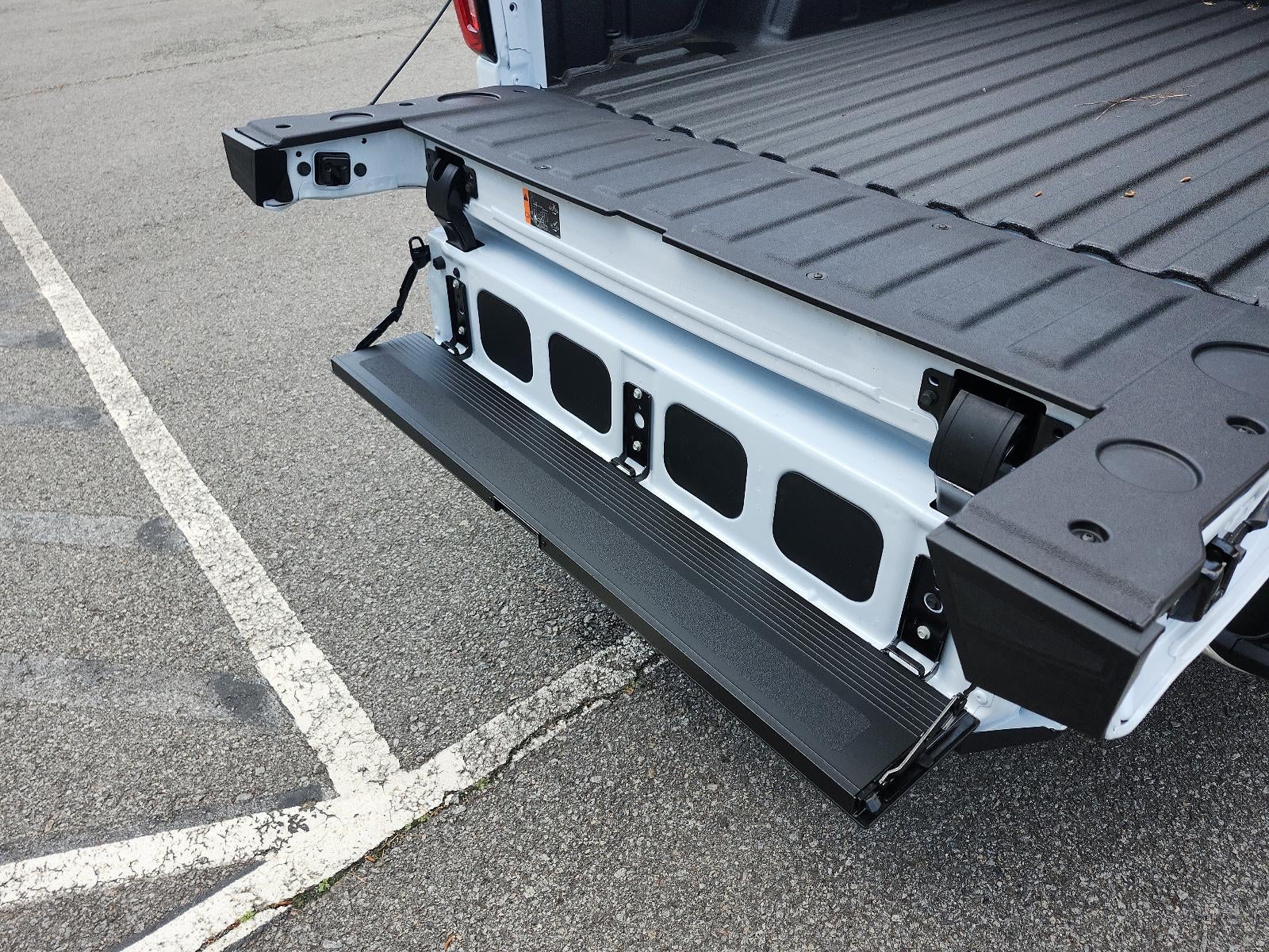 2026 GMC Sierra 1500 Crew Cab Short Box 4-Wheel Drive SLT