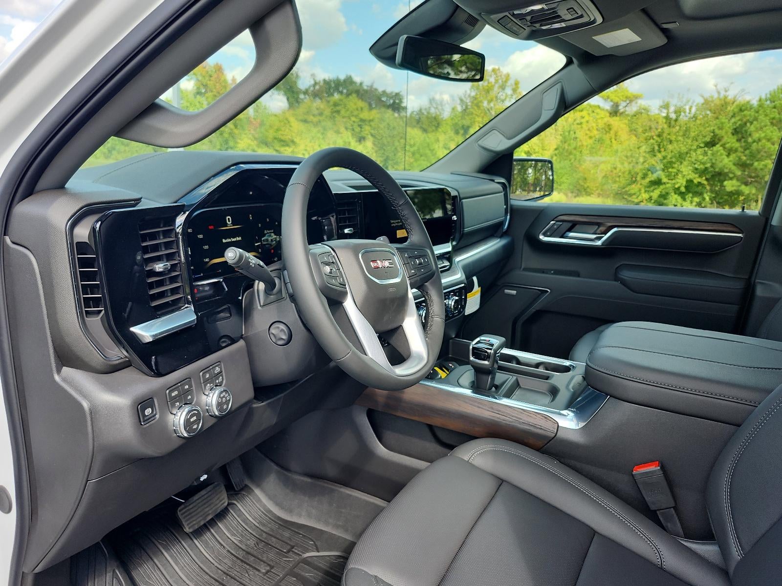 2026 GMC Sierra 1500 Crew Cab Short Box 4-Wheel Drive SLT