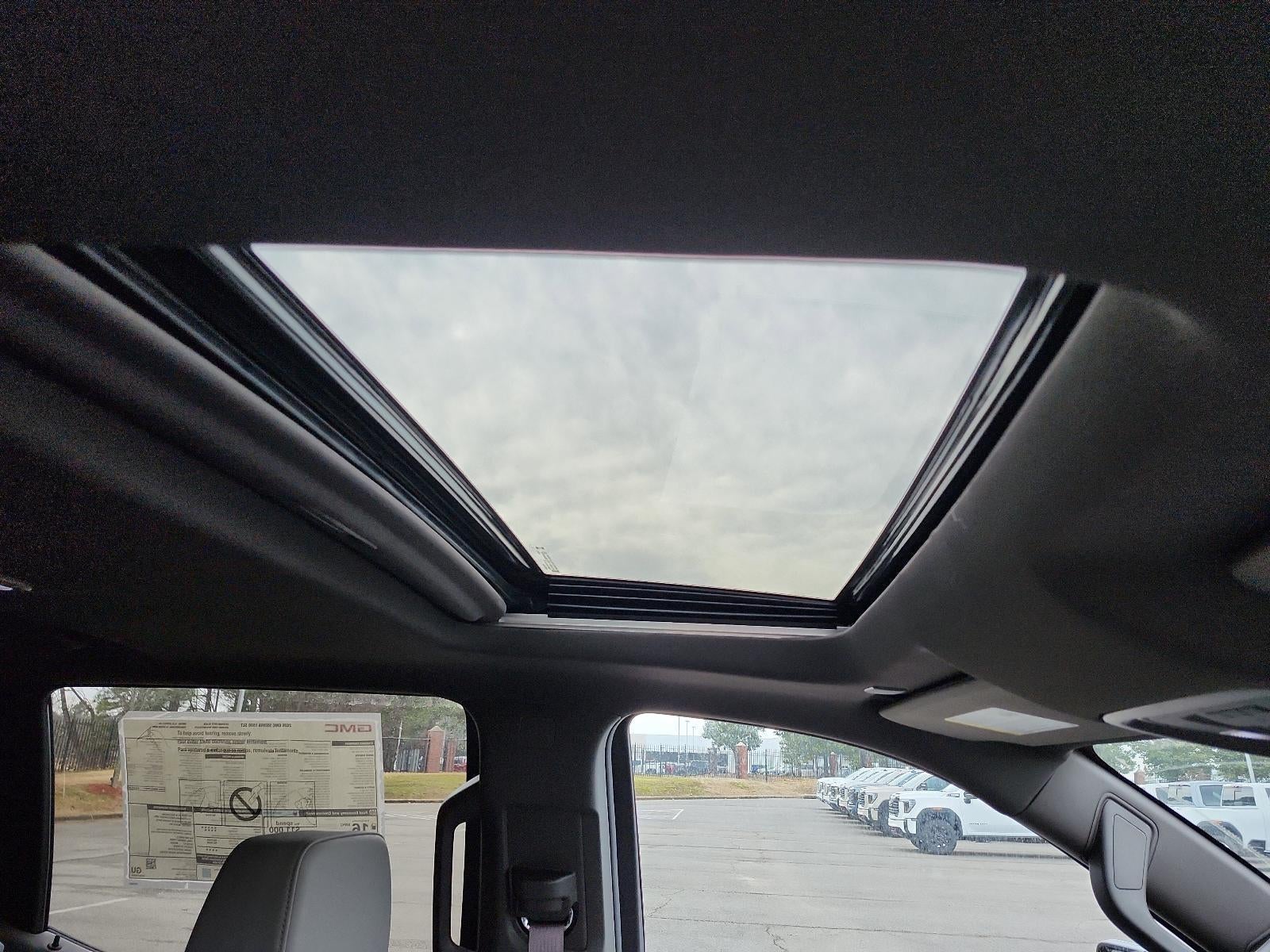 2026 GMC Sierra 1500 Crew Cab Short Box 4-Wheel Drive SLT