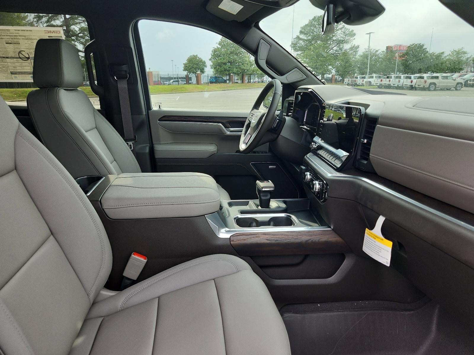 2026 GMC Sierra 1500 Crew Cab Short Box 4-Wheel Drive SLT