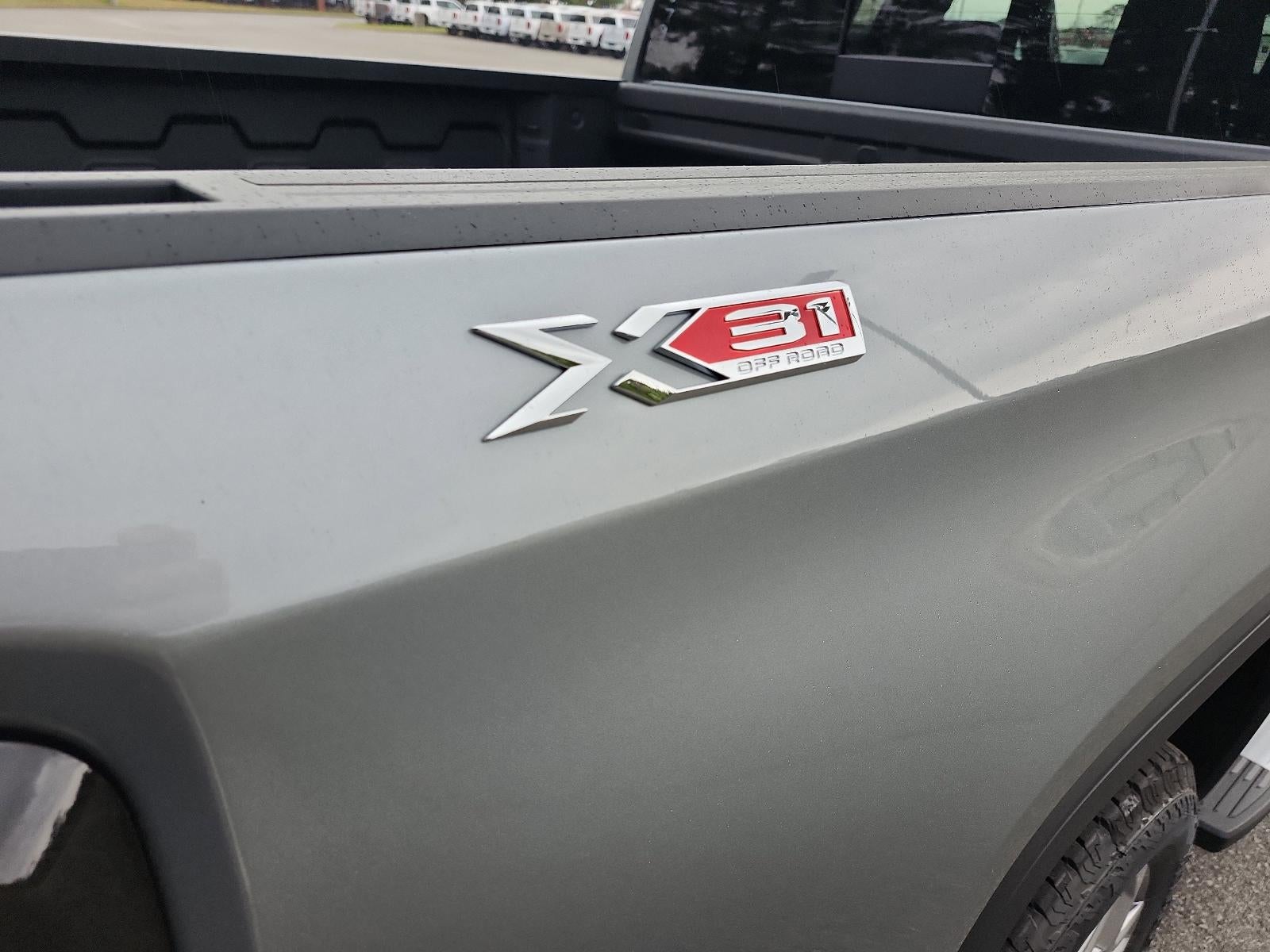 2026 GMC Sierra 1500 Crew Cab Short Box 4-Wheel Drive SLT