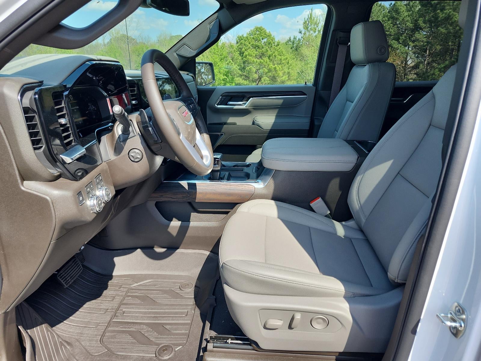 2026 GMC Sierra 1500 Crew Cab Standard Box 4-Wheel Drive SLT