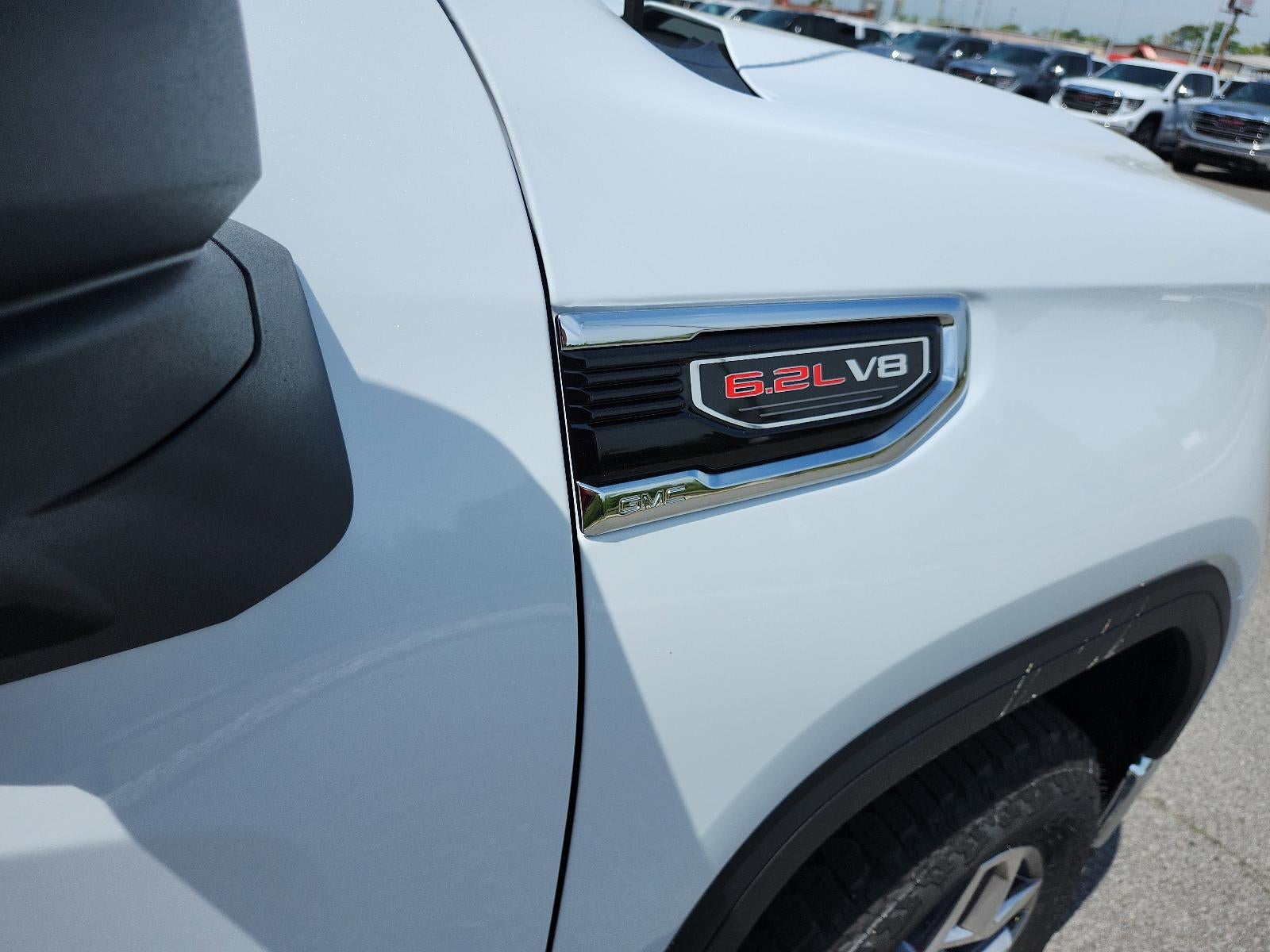 2026 GMC Sierra 1500 Crew Cab Short Box 4-Wheel Drive SLT