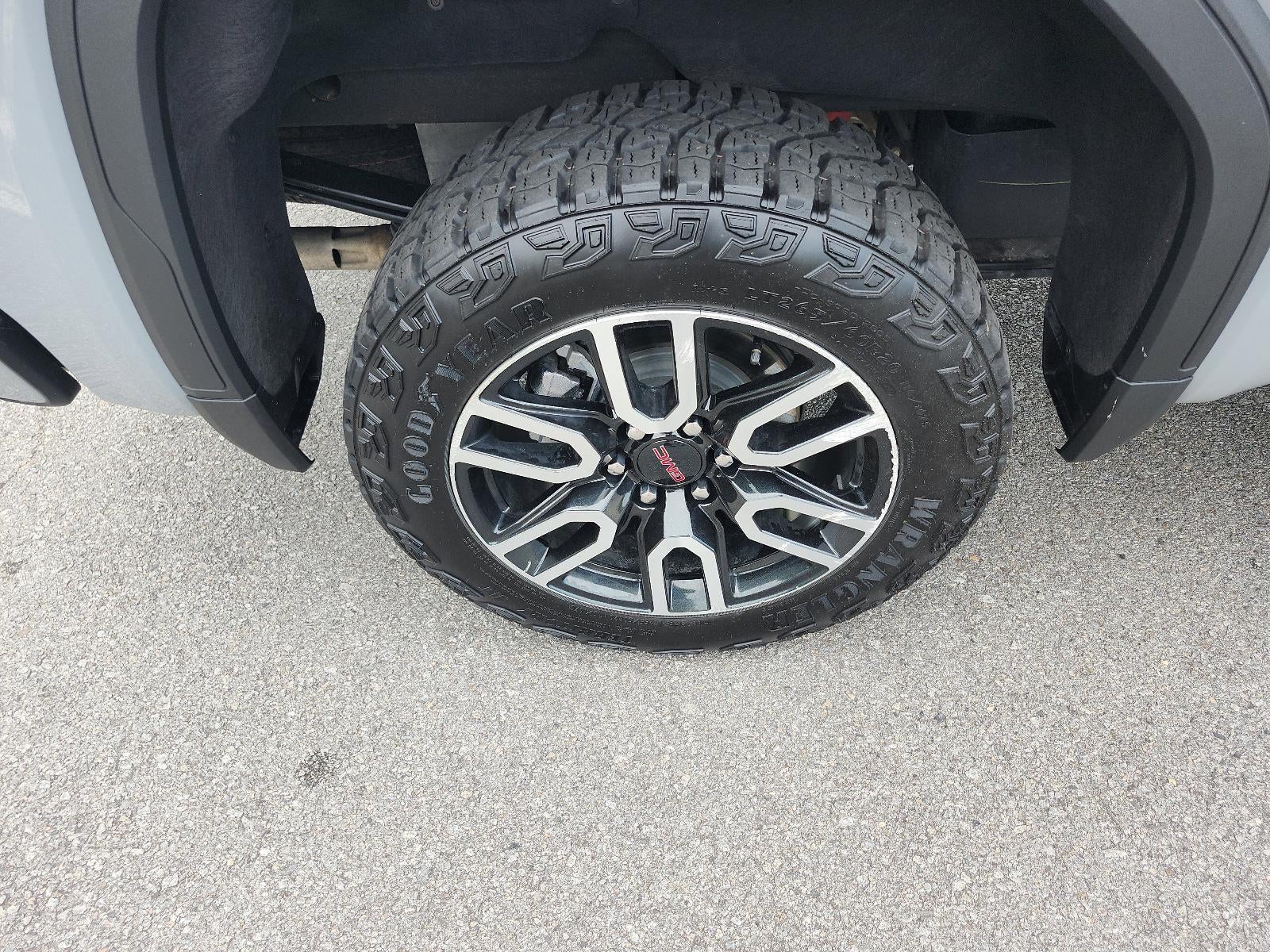 2025 GMC Sierra 1500 AT4