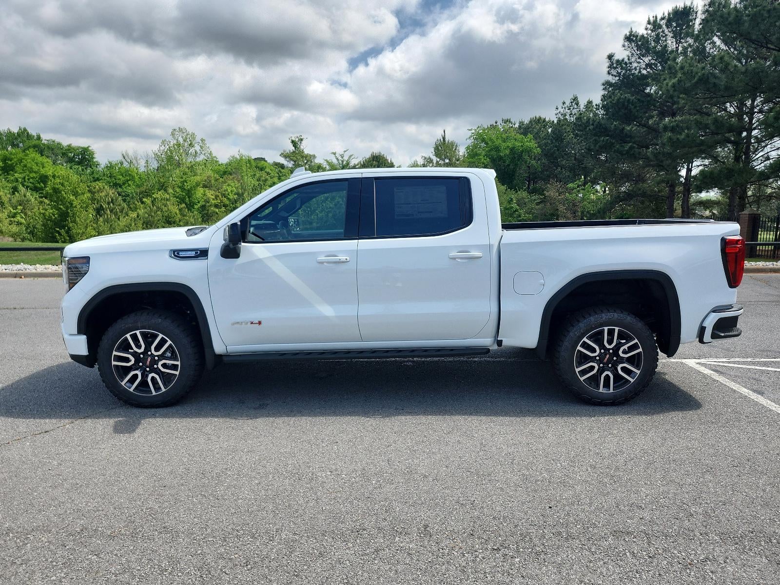 2026 GMC Sierra 1500 Crew Cab Short Box 4-Wheel Drive AT4