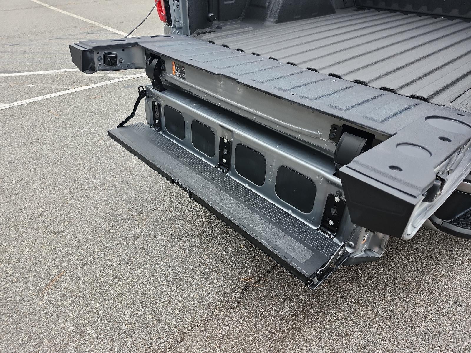 2025 GMC Sierra 1500 AT4 - Photo 12