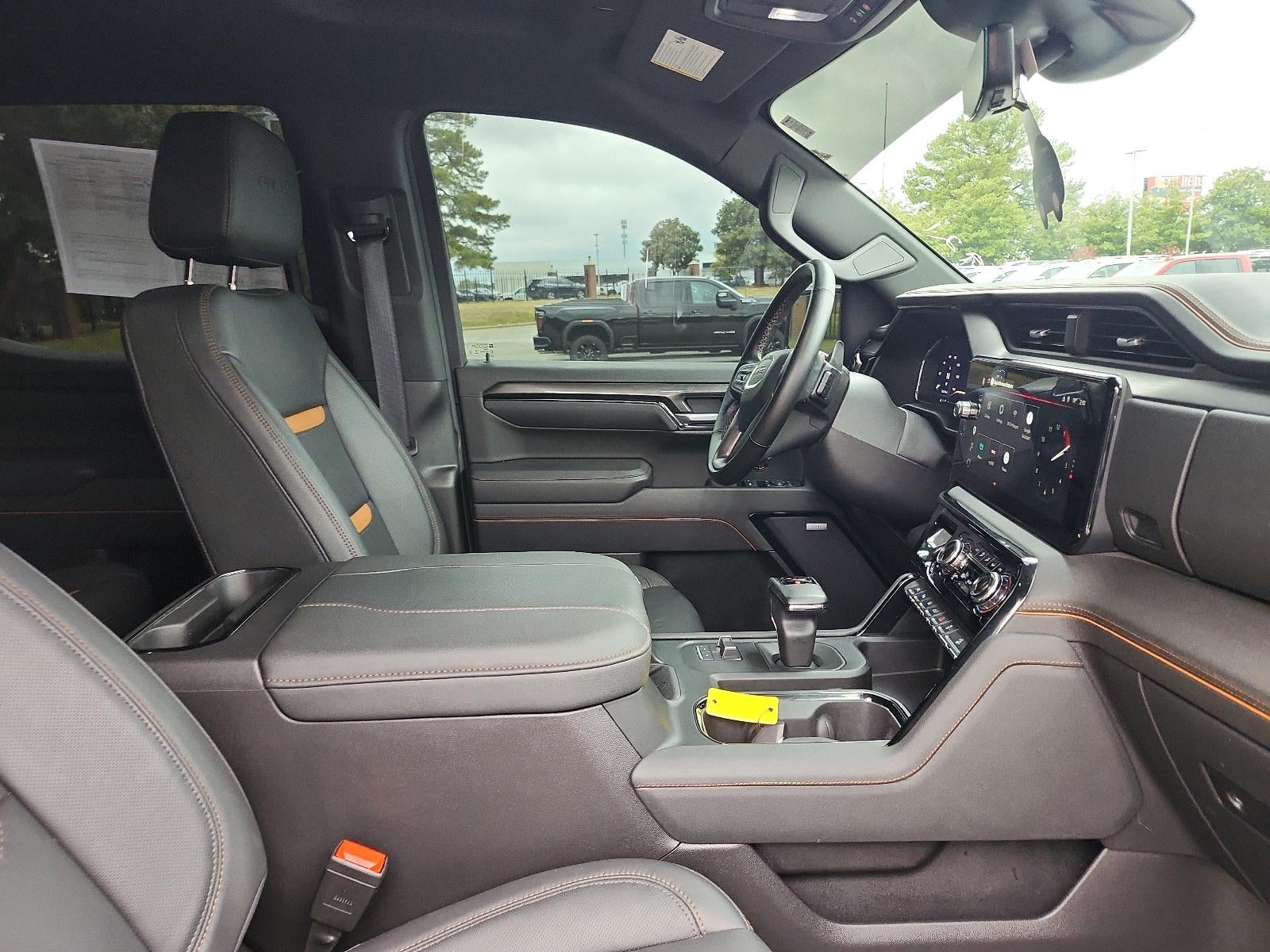2025 GMC Sierra 1500 AT4 - Photo 9