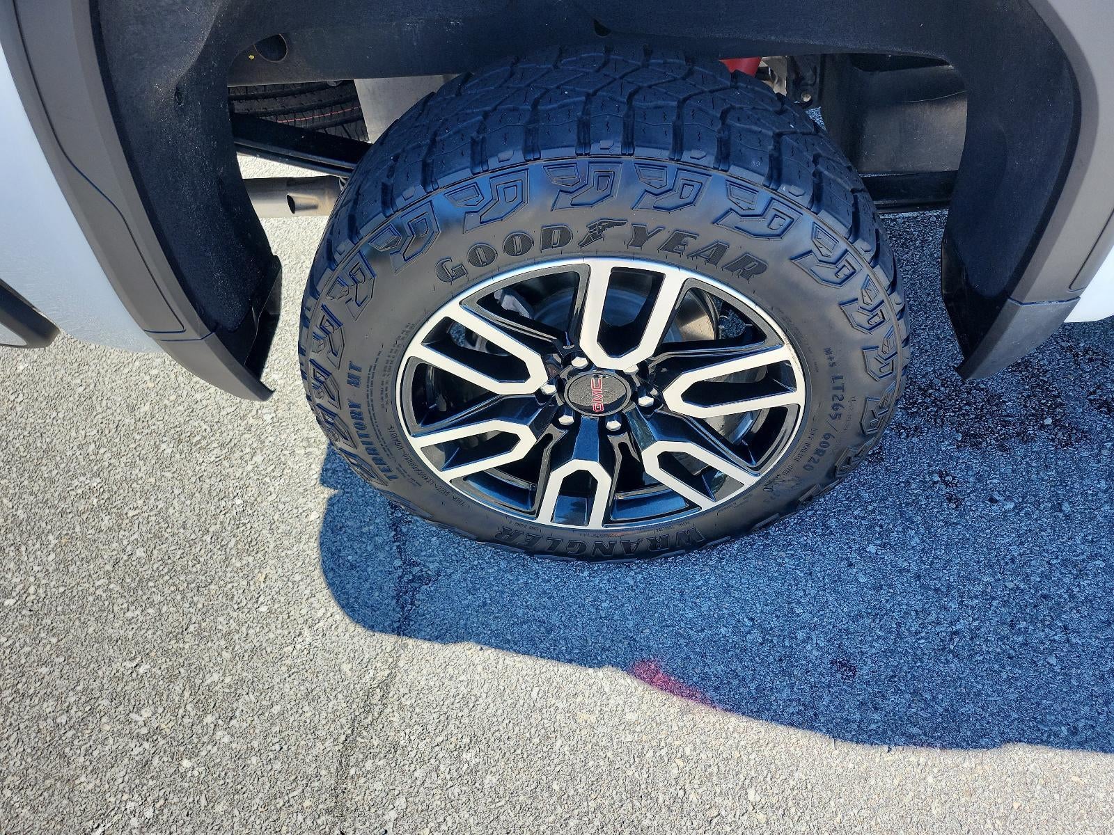 2025 GMC Sierra 1500 AT4