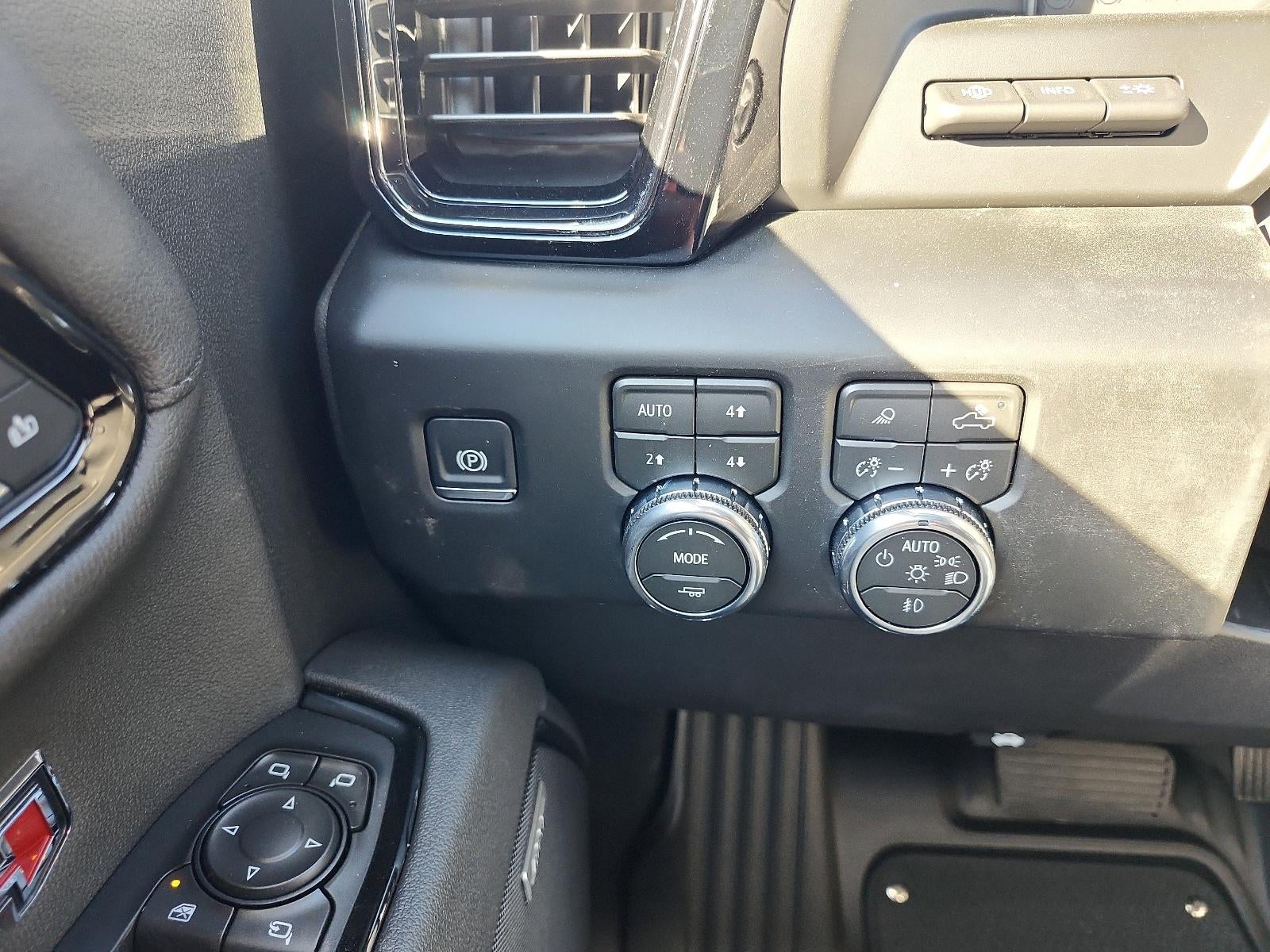 2026 GMC Sierra 1500 Crew Cab Short Box 4-Wheel Drive AT4