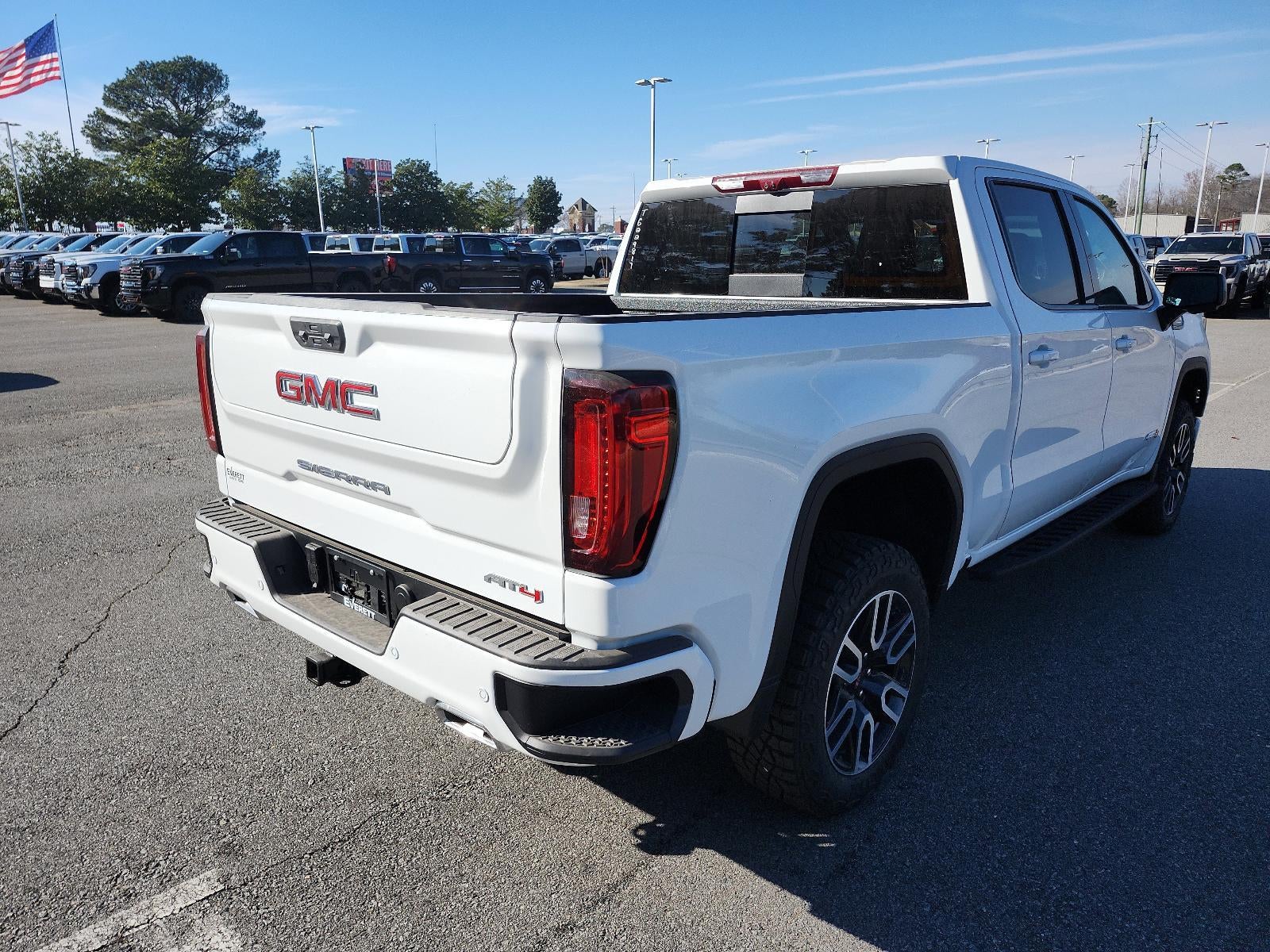 2026 GMC Sierra 1500 Crew Cab Short Box 4-Wheel Drive AT4