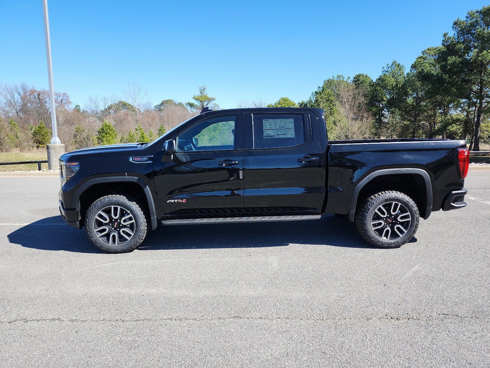 2026 GMC Sierra 1500 Crew Cab Short Box 4-Wheel Drive AT4
