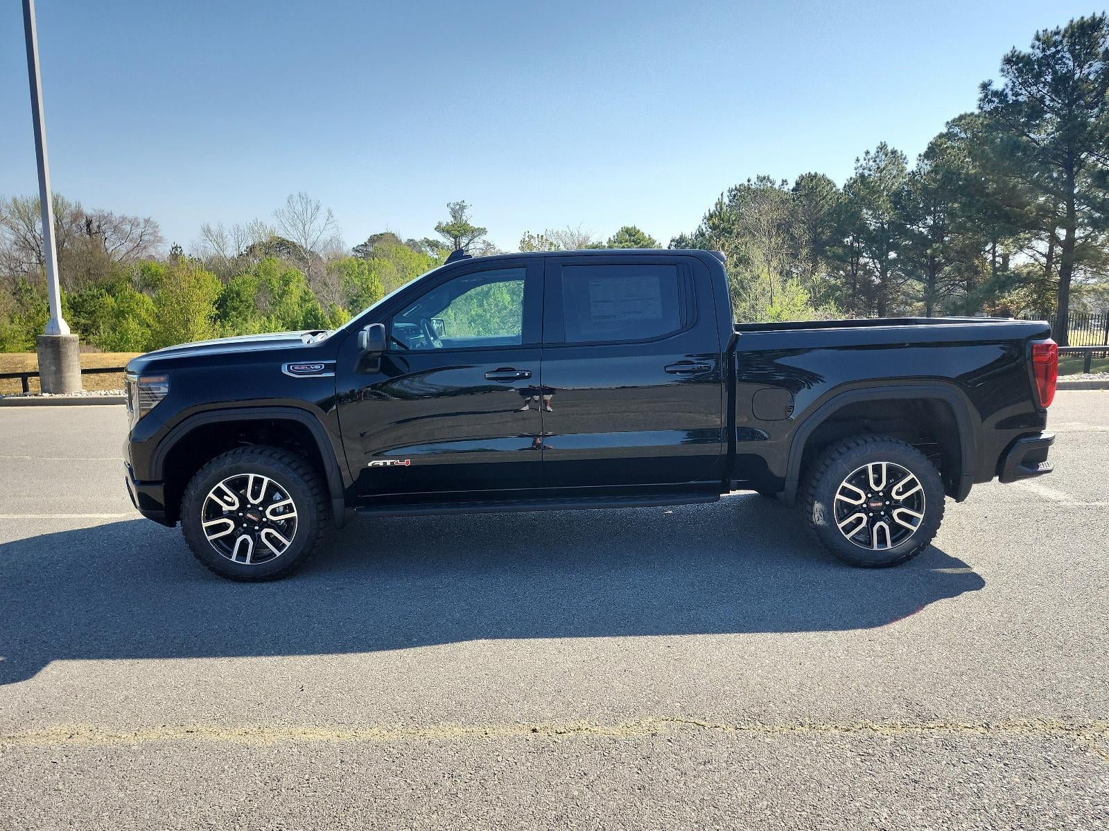 2026 GMC Sierra 1500 Crew Cab Short Box 4-Wheel Drive AT4