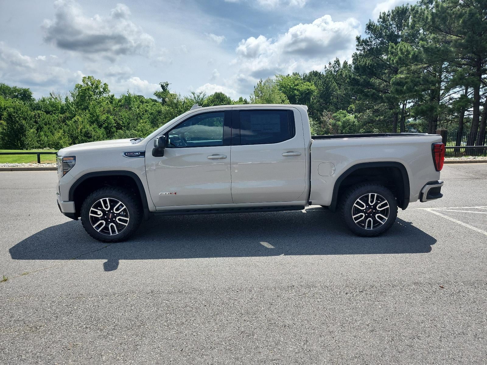 2026 GMC Sierra 1500 Crew Cab Short Box 4-Wheel Drive AT4