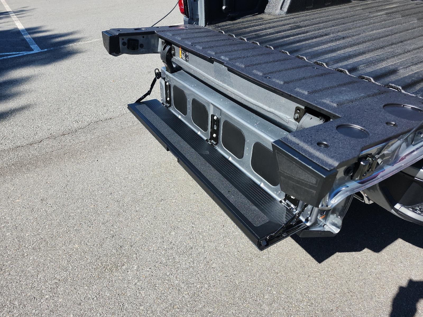 2026 GMC Sierra 1500 AT4 - Photo 10