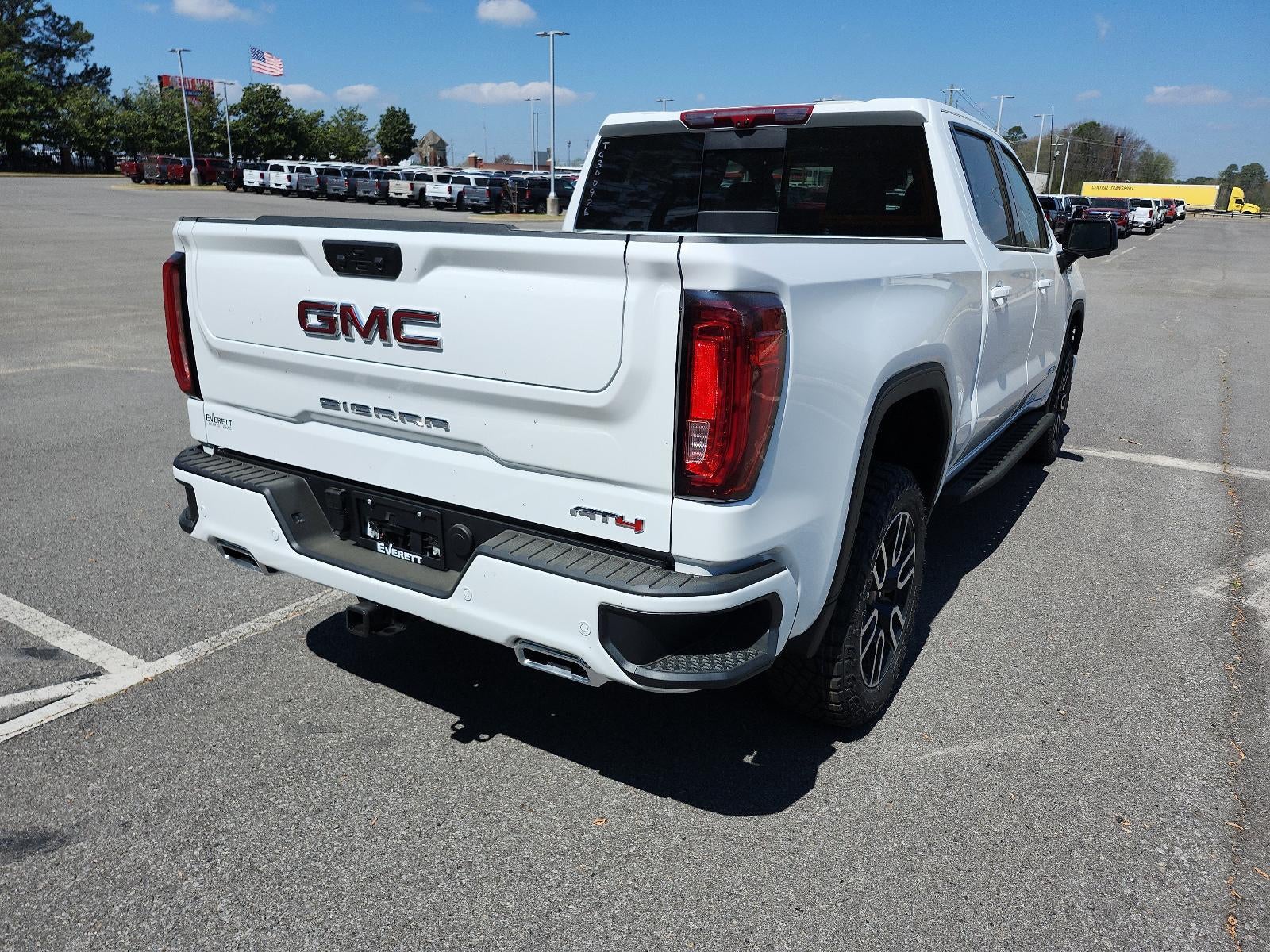 2026 GMC Sierra 1500 Crew Cab Short Box 4-Wheel Drive AT4