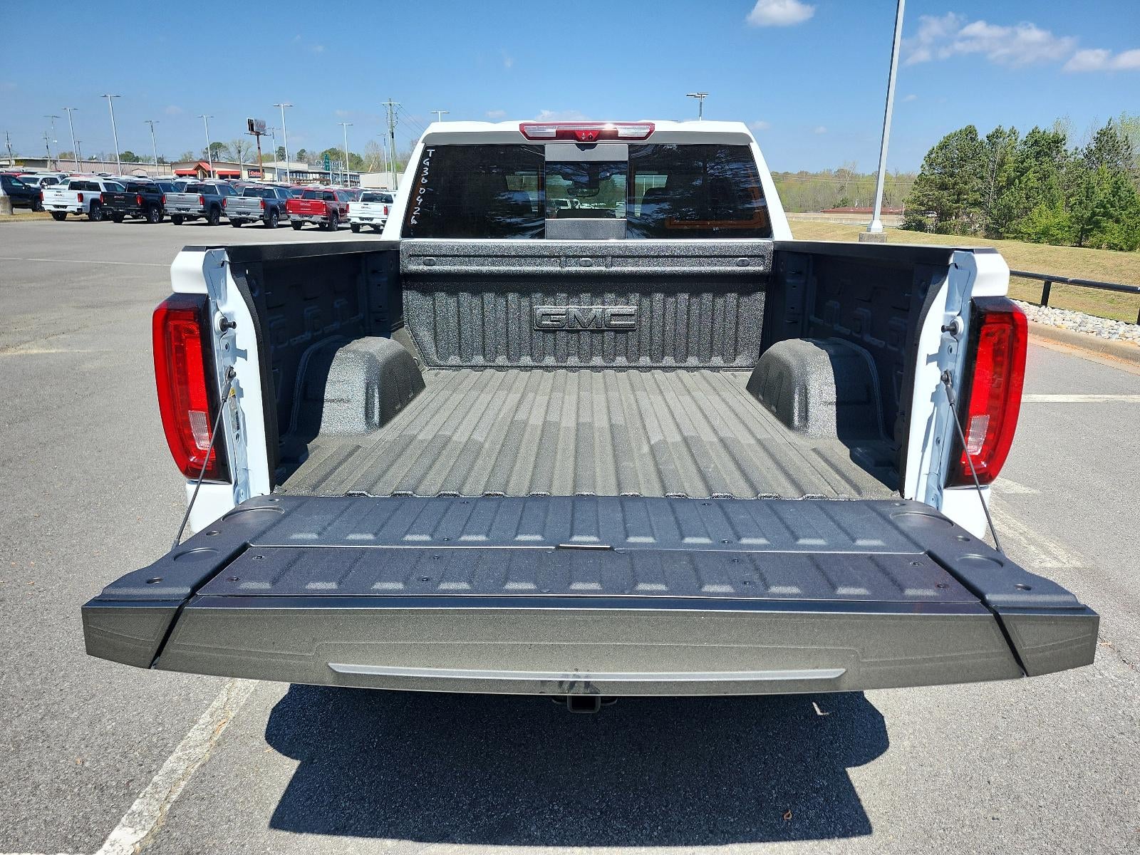 2026 GMC Sierra 1500 Crew Cab Short Box 4-Wheel Drive AT4