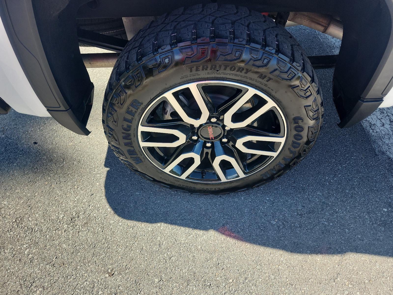 2024 GMC Sierra 1500 AT4 - Photo 6