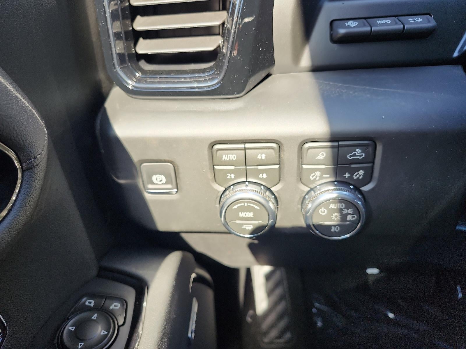 2026 GMC Sierra 1500 Crew Cab Short Box 4-Wheel Drive AT4