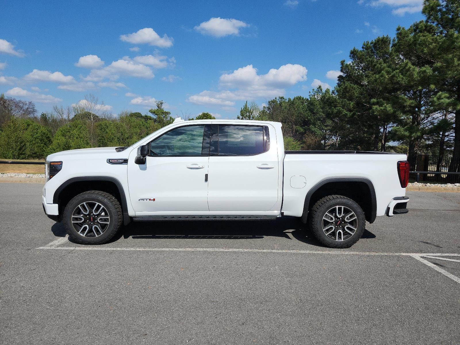 2026 GMC Sierra 1500 Crew Cab Short Box 4-Wheel Drive AT4