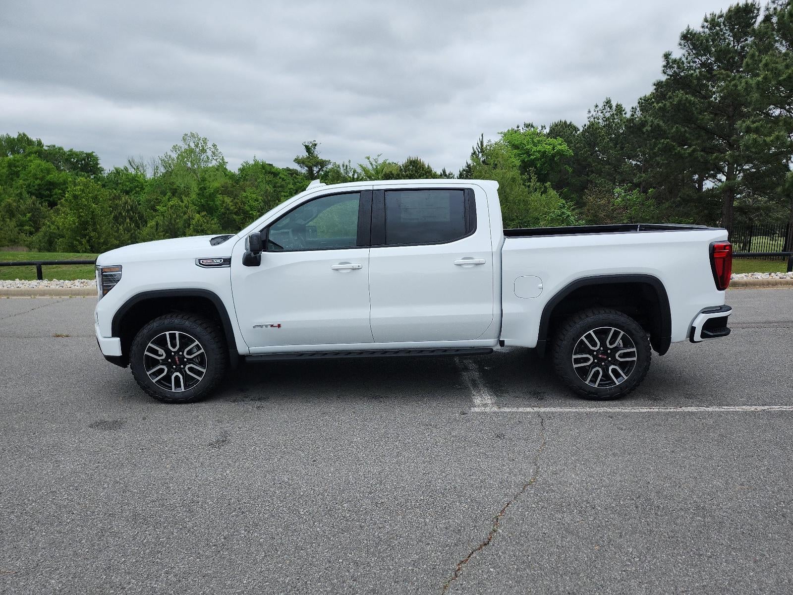 2026 GMC Sierra 1500 Crew Cab Short Box 4-Wheel Drive AT4