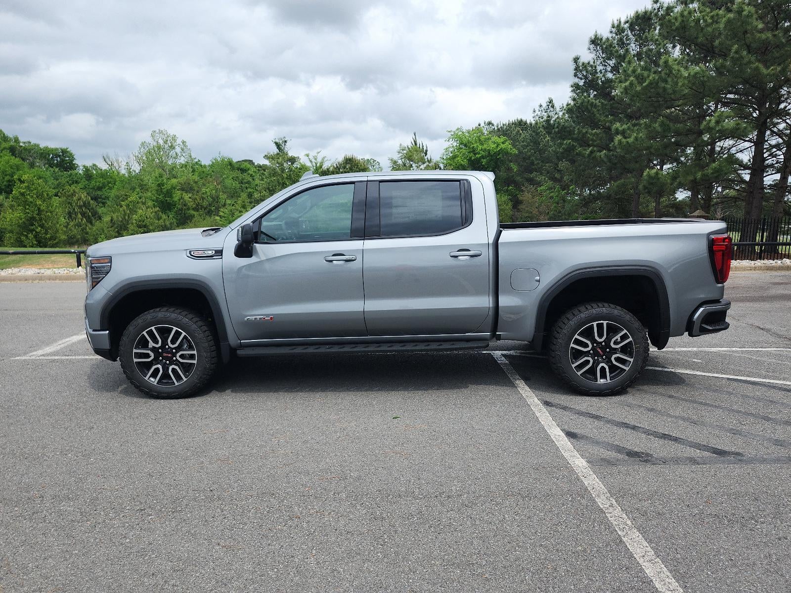 2026 GMC Sierra 1500 Crew Cab Short Box 4-Wheel Drive AT4