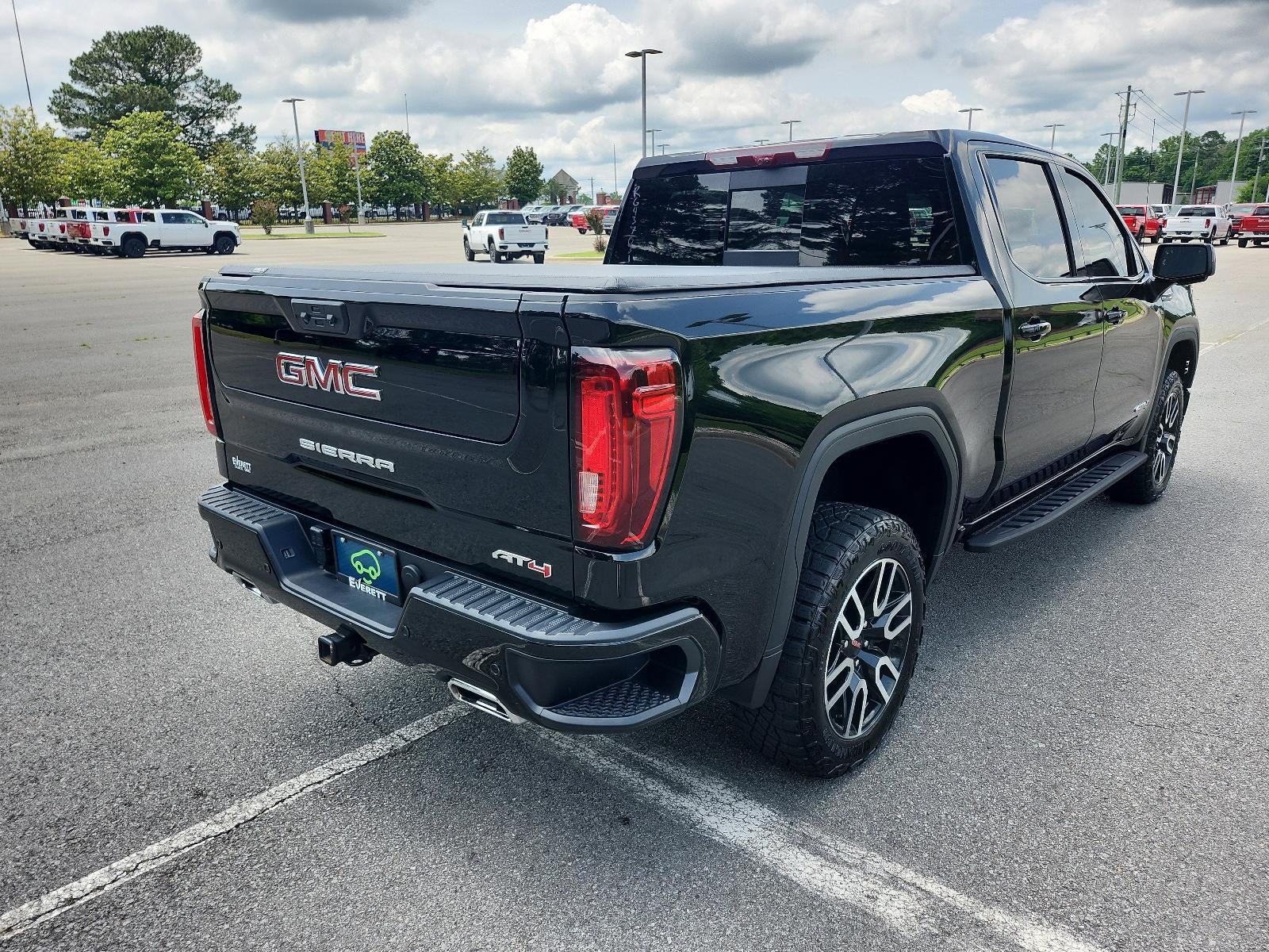 2024 GMC Sierra 1500 AT4