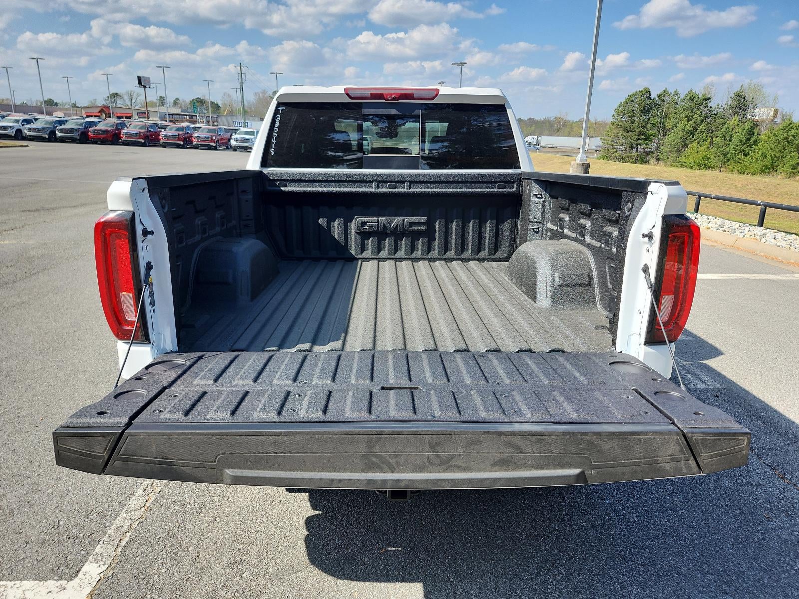 2026 GMC Sierra 1500 Crew Cab Short Box 4-Wheel Drive AT4