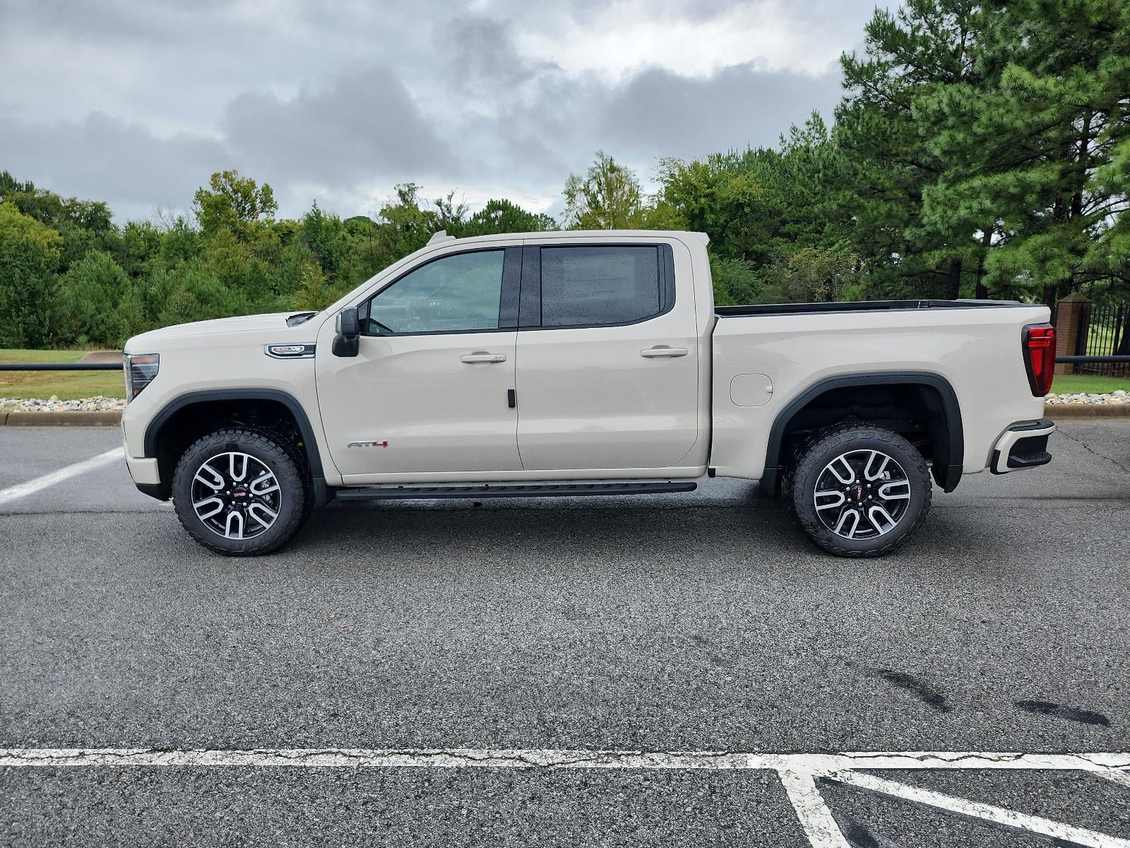2026 GMC Sierra 1500 Crew Cab Short Box 4-Wheel Drive AT4