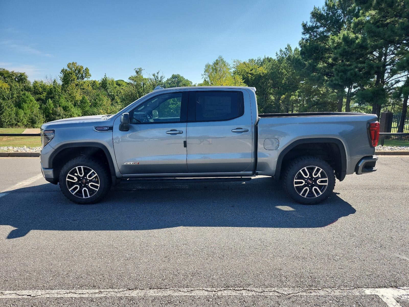 2026 GMC Sierra 1500 Crew Cab Short Box 4-Wheel Drive AT4
