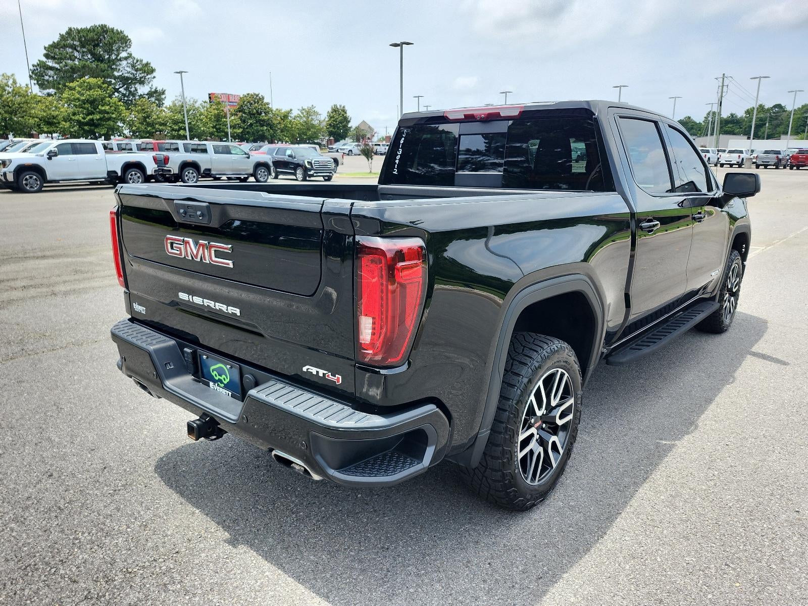 2025 GMC Sierra 1500 AT4